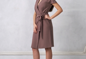 Wrap dress é destaque no verão 2019